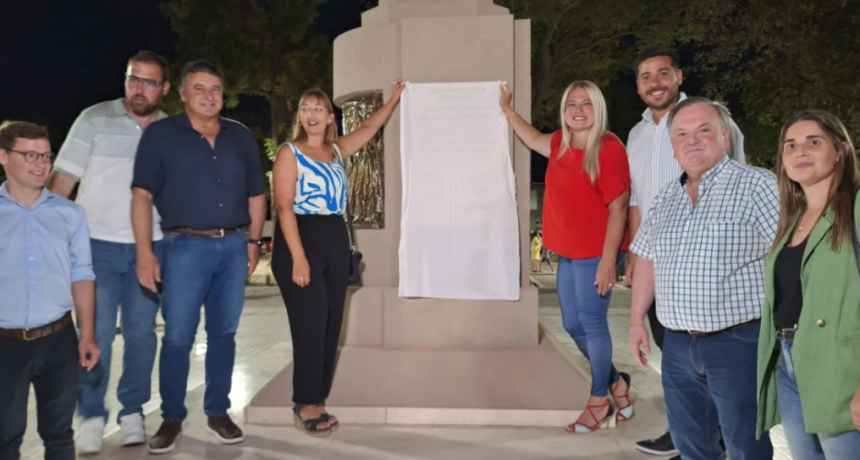 A partir del trabajo mancomunado entre Municipio y Provincia Ceres inaugur&oacute; la nueva Plaza Col&oacute;n