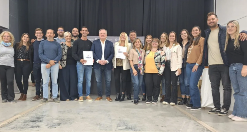 Ceres: el Senador Michlig acerc&oacute; convenios gubernamentales y aportes a instituciones por un total de $1.500 millones