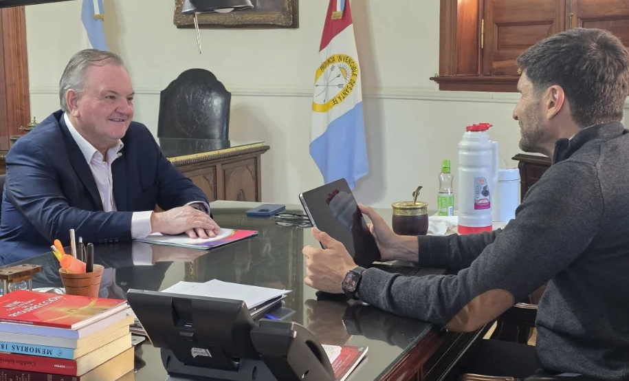 El Senador Felipe Michlig mantuvo una extensa reunión con el Gobernador Maximiliano Pullaro
