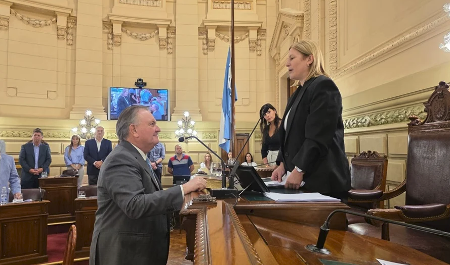 Felipe Michlig fue reelecto por unanimidad como Presidente Provisional del Senado