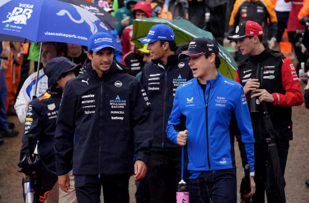 Carlos Sainz confesó cómo fue su llegada a Williams, que determinó la salida de Franco Colapinto