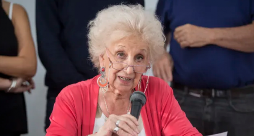 Abuelas de Plaza de Mayo anunci&oacute; el hallazgo del nieto 132