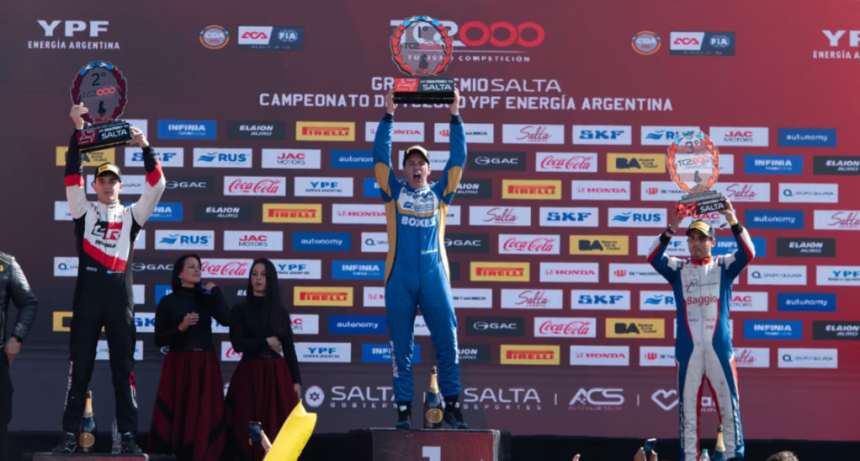 Franco Vivian gan&oacute; en Salta y el TC2000 volvi&oacute; a convocar a una multitud en el norte argentino